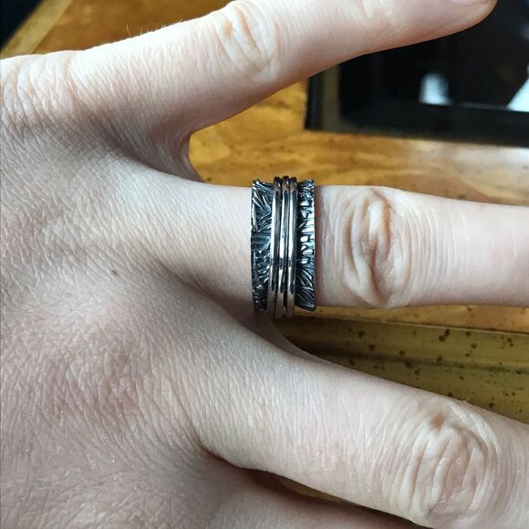 Sterling Silver Band Ring Size 6 - Picture 2 of 8